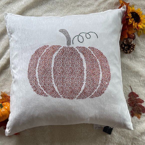NWT 20x20 Velvety Crystal Rhinestone Embellished Pumpkin Fall Pillow - Picture 3 of 11